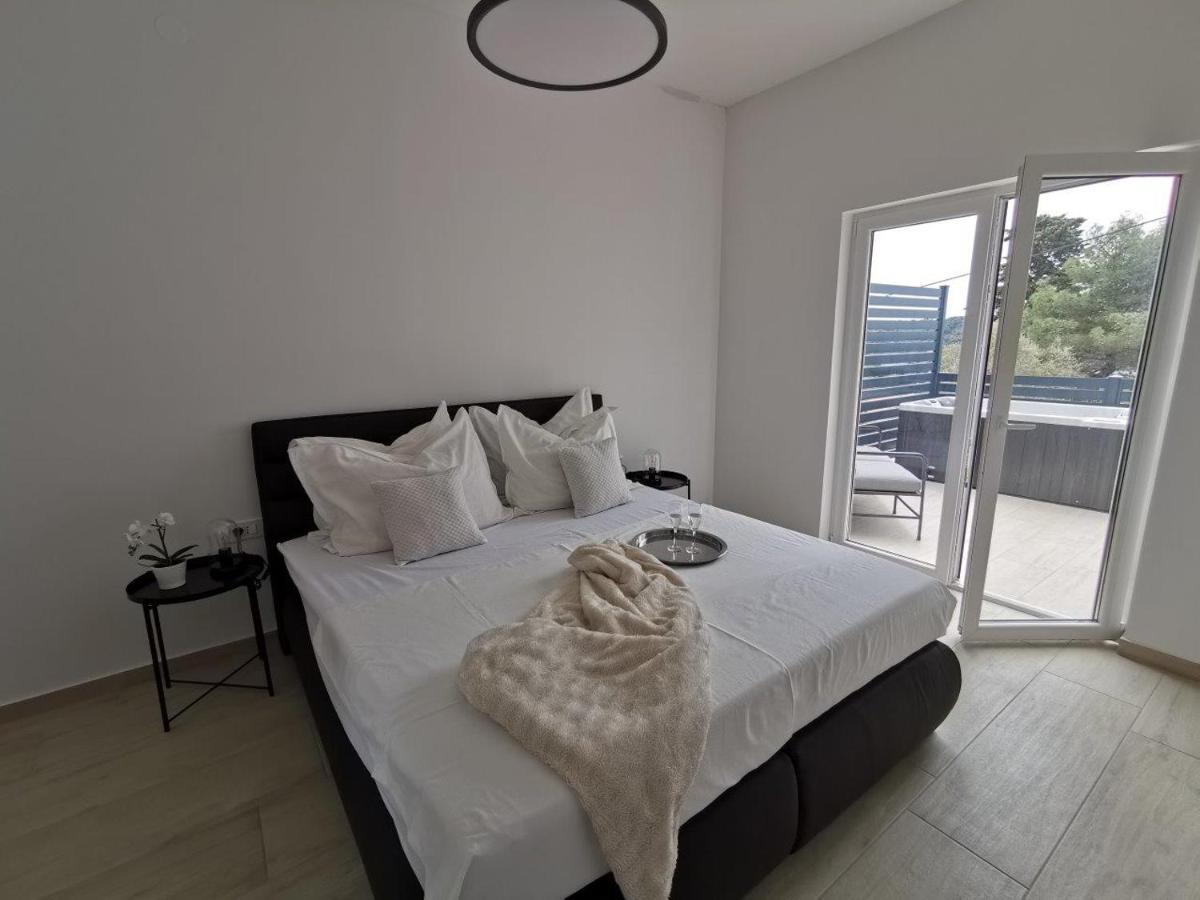 Villa Poljana Mali Losinj Ngoại thất bức ảnh